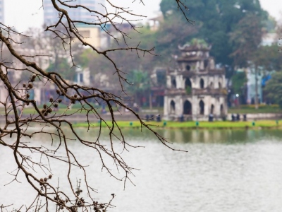 Hoan-Kiem-Lake-