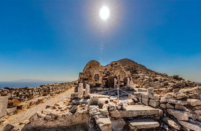 Unveiling Santorini's Timeless Tales: A Journey through History and Culture