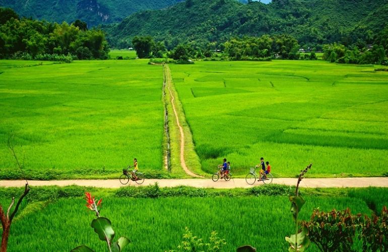 Friendly people in Vietnam