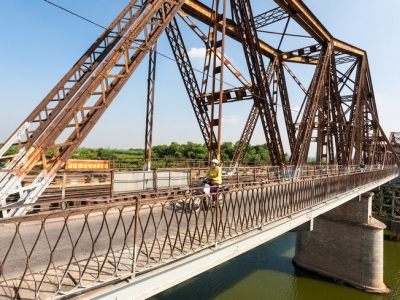 Long-Bien-Bridge-