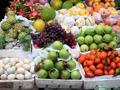 the-life-of-the-fruit-vendors