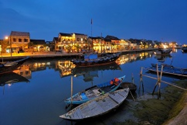 Tips for travelling Hoi An in Tet period