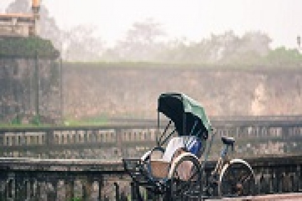 Ride a cyclo through Hue City