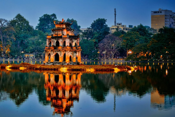 Ha Noi: The most romantic city in Vietnam