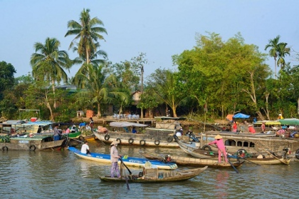 Phong Dien Floating Market