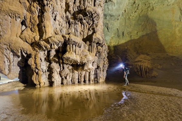 Trekking to Son Doong Cave