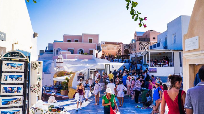  Local Markets in Santorini