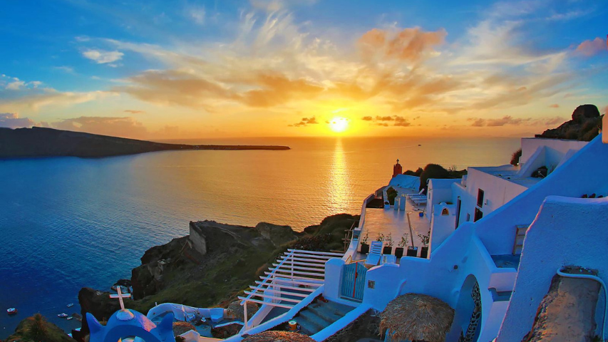 Sunset Beauty in Santorini