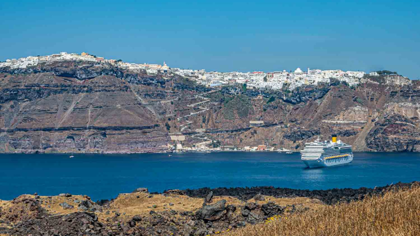 Santorini's Volcanic Extravaganza